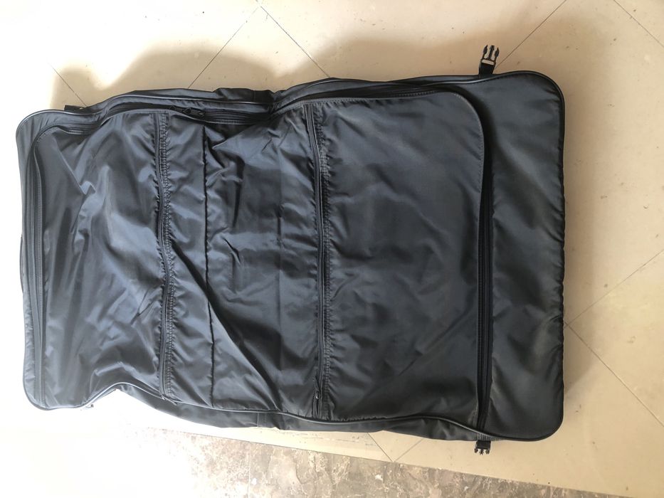 Porta fatos de viagem