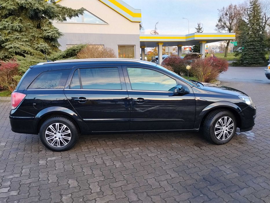 Opel ASTRA H 2006 rok niski przebieg import Niemcy Zarejestrowana w PL