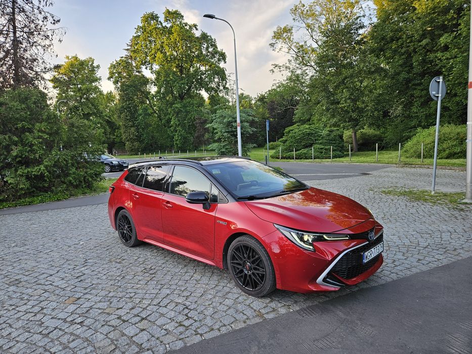 Do wynajecia Toyota Corolla 2.0 hybrid