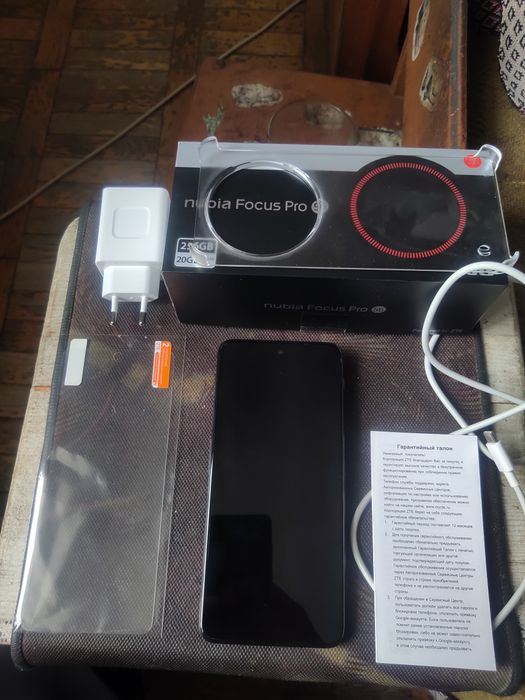 Смартфон Nubia Focus pro 5G 8/256