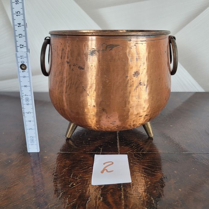 Вінтажні мідні кашпо. Європа.