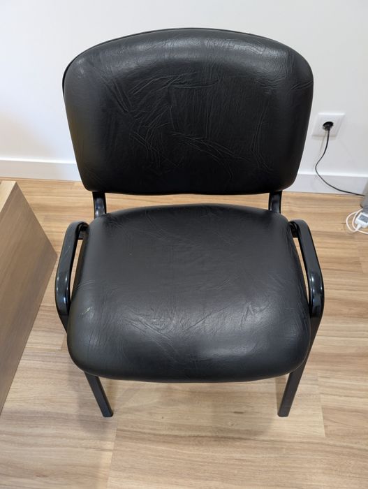 Cadeira de escritório em pele