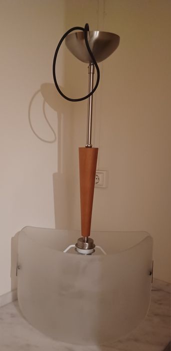 Candeeiro de teto como novo