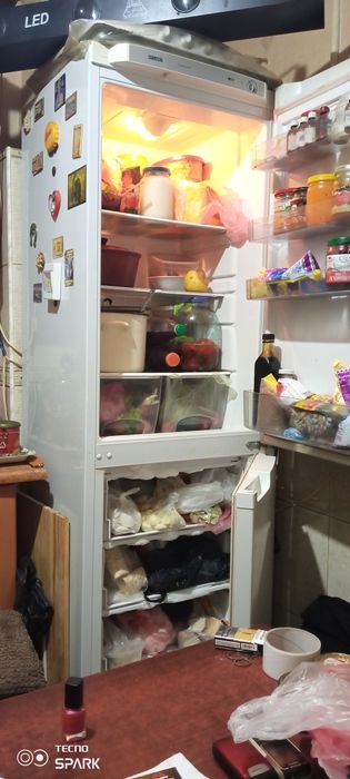 холодильник двухкамерный