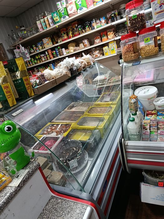 Продам холодильник витрину