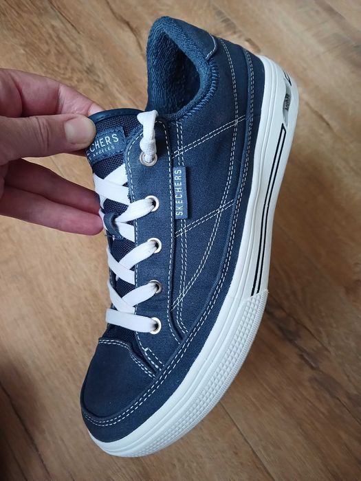Кроссовки, кеды Skechers. р 39 по стельке 25,5 см.