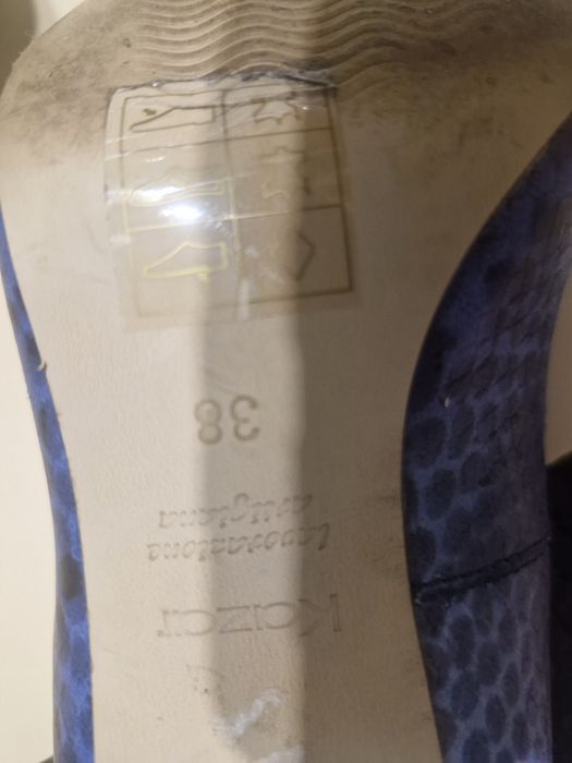 Kazar czółenka wężownica wzór r . 38