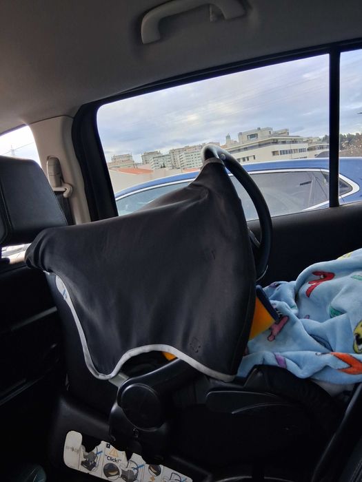 Cadeirinha automovel