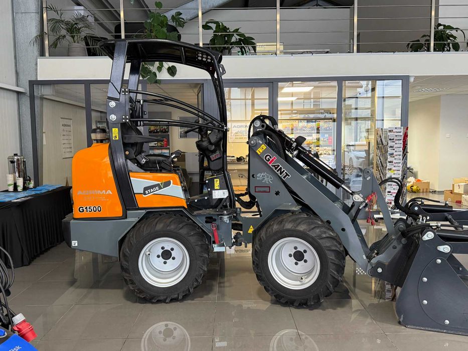 Giant G1500 NOWA 267cm/89cm udźwig 1100 kg Schaffer jcb Manitou