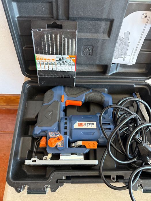 Serra tico-tico com fio Dexter JIG SAW, modelo NC750JS