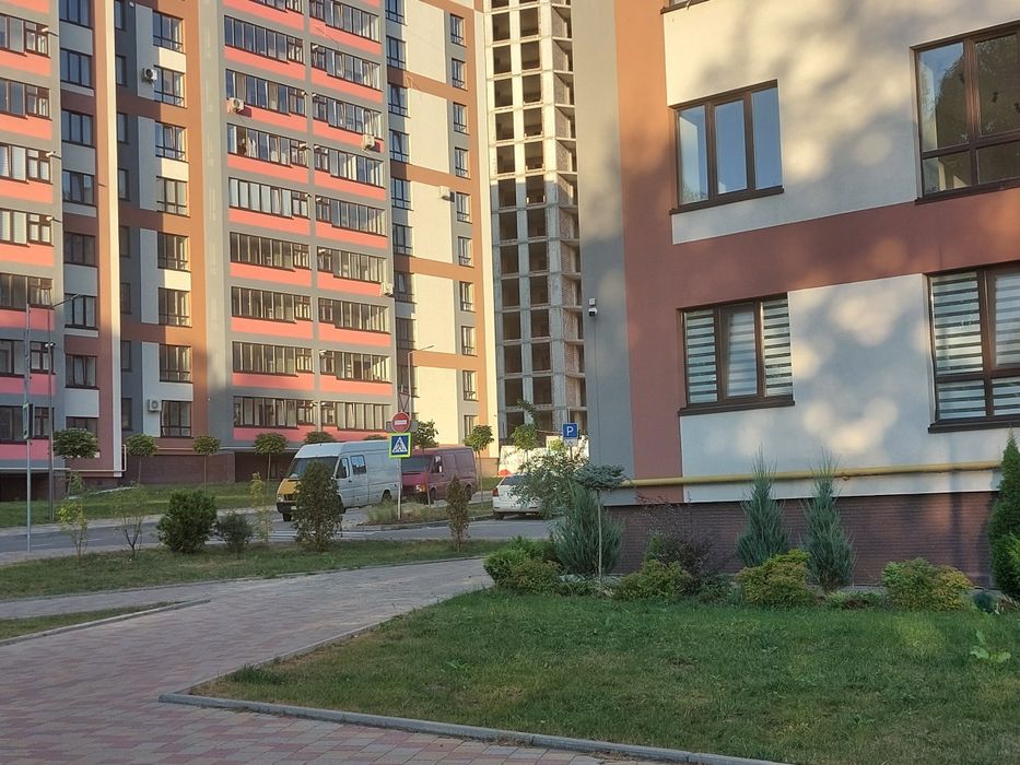 2 кімнатна  квартира у новому Варшавському мікрорайоні Тернопіля