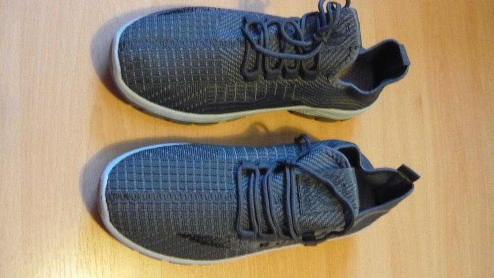Nowe męskie buty sportowe roz.46
