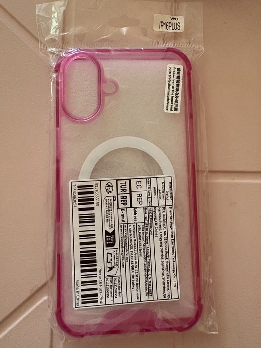 Чехлы iPhone 16 Plus (5 шт), новые, разные дизайны