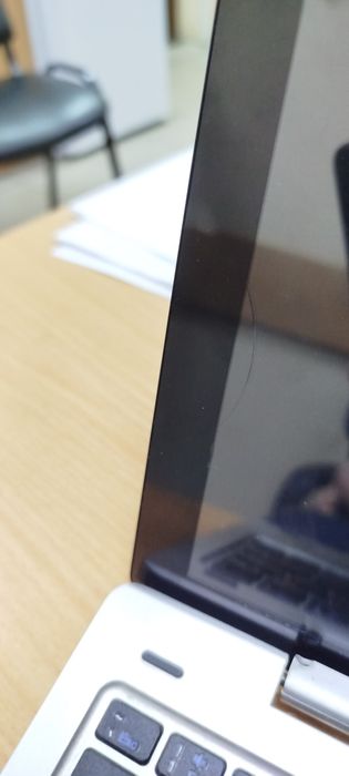 Нетбук, планшет на віндовс.