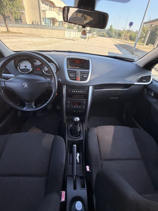 Peugeot 207 HDI Pouco Quilometros