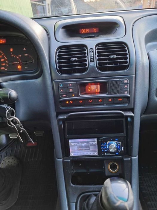 Продам Renault Laguna 2.0 бензин 94