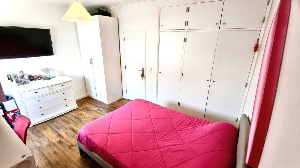 Moradia T4 Renovada Moita