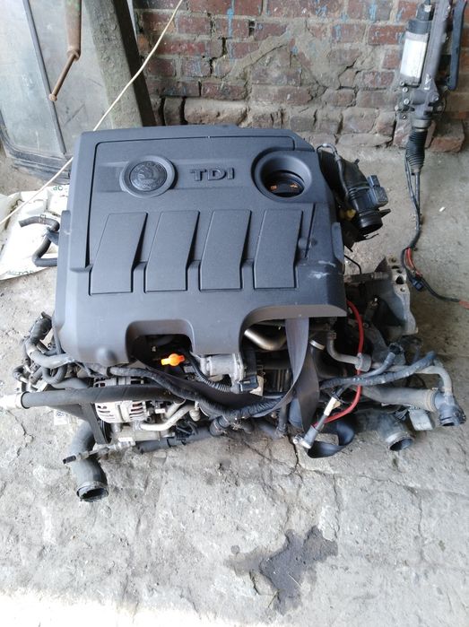 Silnik 1.6 tdi CAY CAYC cały kompletny ze skrzynią Octavia Caddy Polo