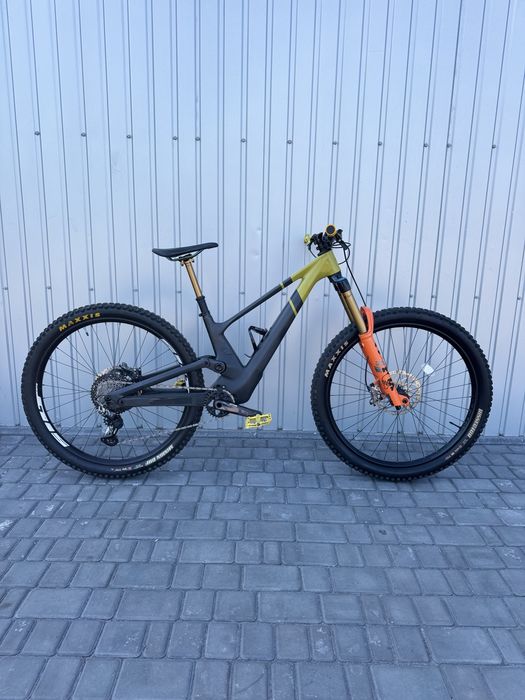 Карбоновий велосипед Scott Genius ST Tuned 180mm ендуро