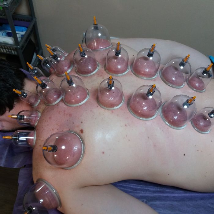 МАСАЖ. Метро Деміївська.