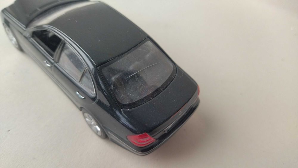Модель Mercedes-Benz E-Class W211 minichamps,Модель Mercedes-Benz W211