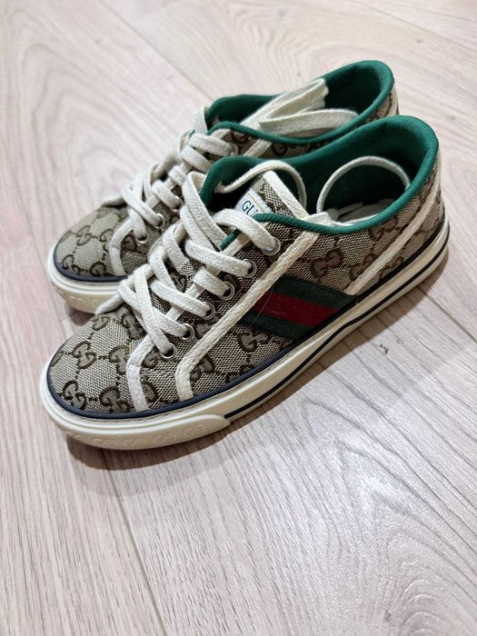 Кеды        гучи