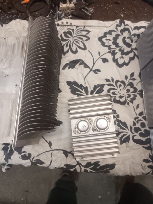 radiatory z zmacniaczy