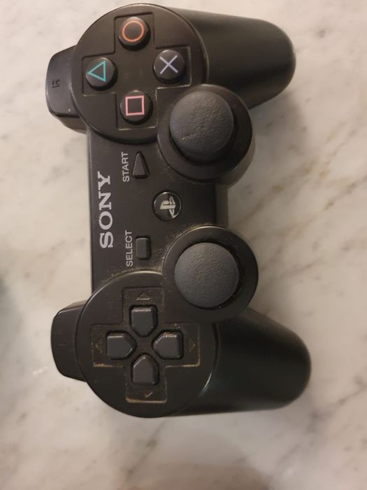 Bundle Playstation 3, com 3 comandos + Guitar Hero Metallica + FIFA 17