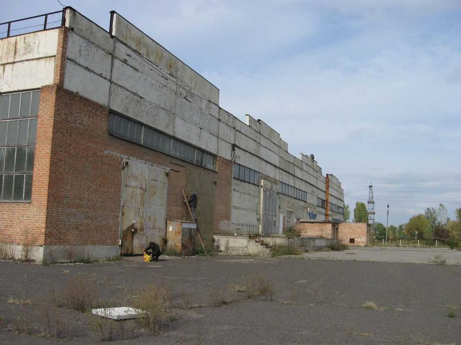 Продам виробничу базу під офіс, склад, завод.