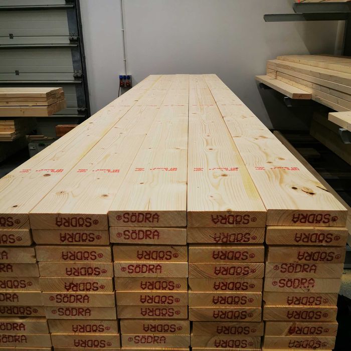 Drewno c 24 świerk skandynawski, suszone, czterostronnie strugane.