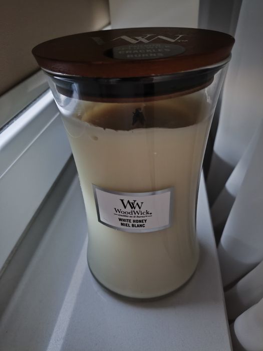 Świeca WoodWick White Honey Miel Blanc 610 g