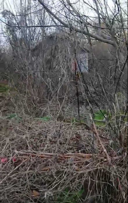 Продаж гарної ділянки з будинком м. Кам’янка