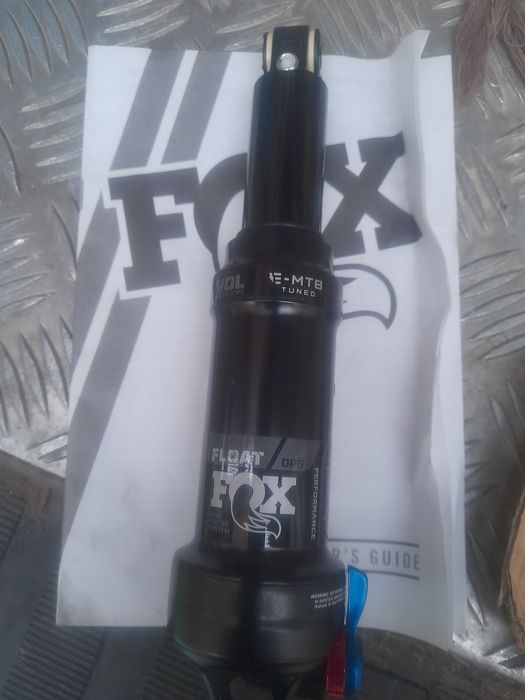 Amortyzator fox nowy