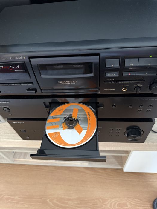 Wieża Pionner kolumny i subwoofer
