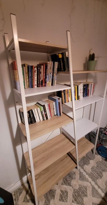 Nieregularny regał na książki wysoki sonoma biel metal