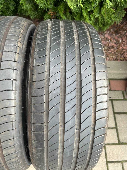 Шини 215/45 R18 93V Michelin e.Primacy