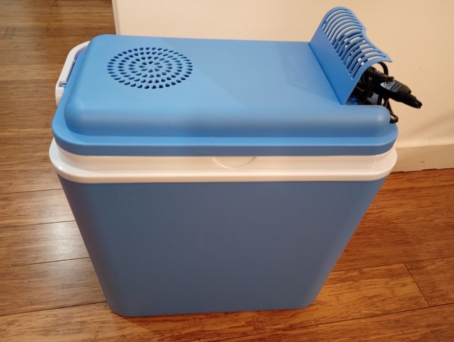 Elektryczna lodówka turystyczna 12V – 24 l