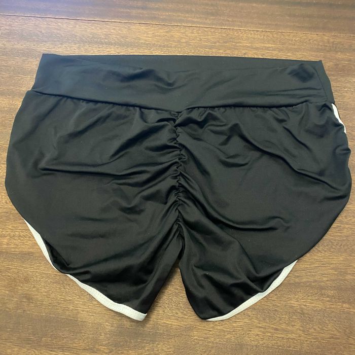 Short Desporto Preto