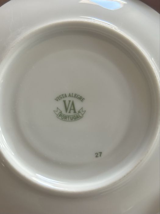 Magnífico Serviço de Café Vista Alegre Vintage - 12 Pessoas (27 Peças) - Nunca usado
