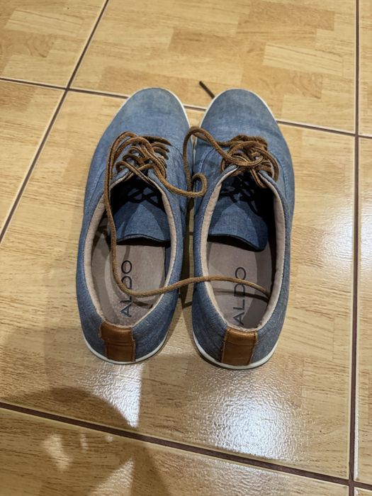 Продам джинсові кеди aldo