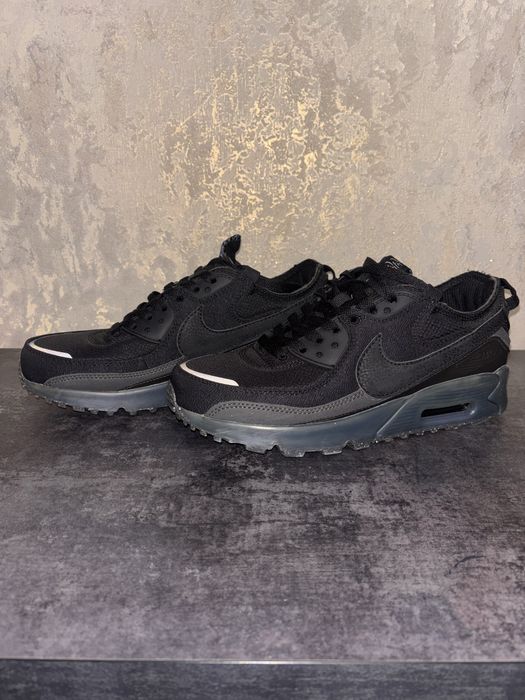 Продам чоловічі кросівки Nike AirMax