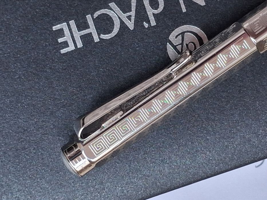 Rollerball Caran D'ache Ecridor