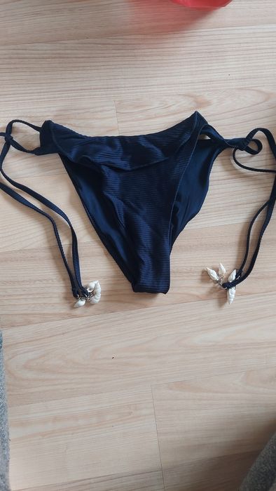 Dół od bikini z wiązaniem