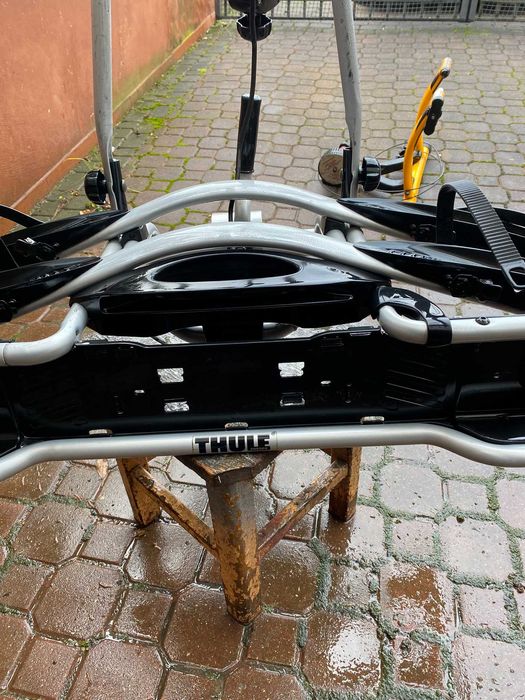 Bagażnik Rowerowy na Hak THULE - Solidny i Funkcjonalny!