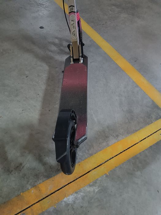 Trotinetes em muito bom estado