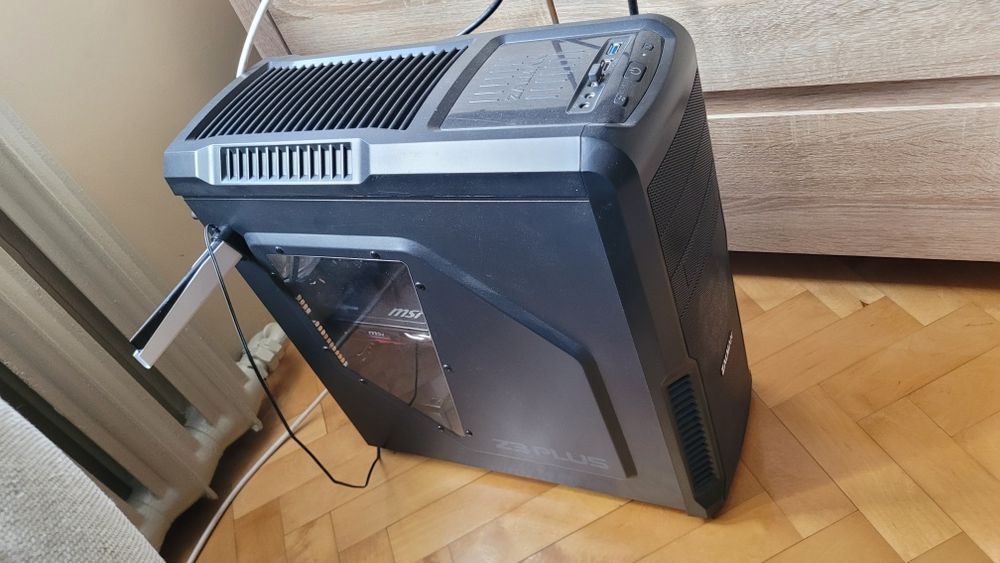 Komputer stacjonarny PC gamingowy