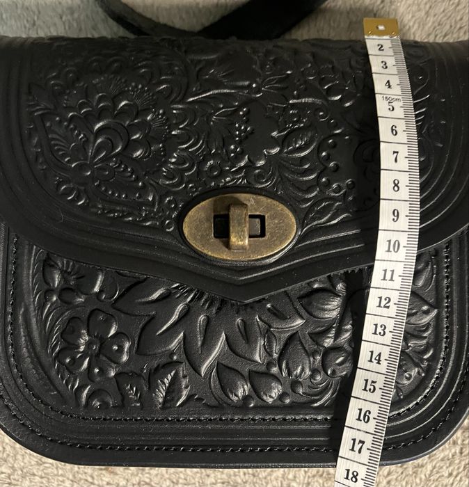 Сумка з натуральної шкіри з тисненням чорного кольору