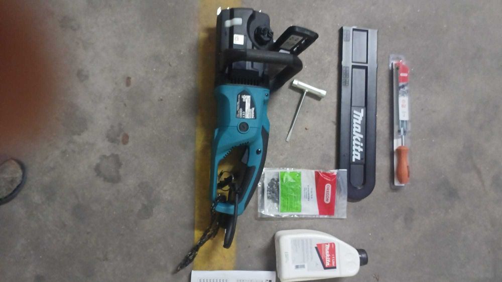 Electroserra 2.000W 40cm UC4050A Makita NOVA