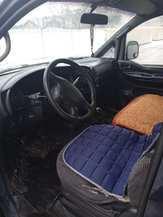 Хундай Н200 1999 рiк  Hyundai H200 2.5 TD
