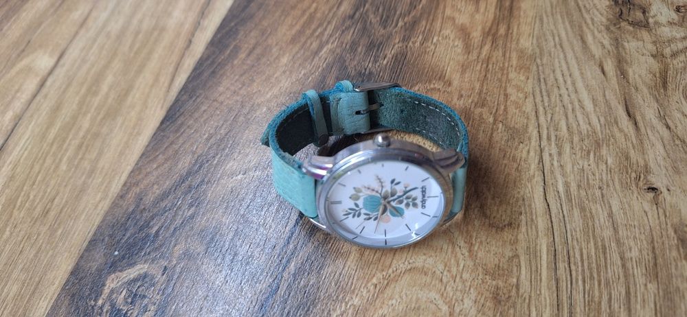 Часы женские andywatch